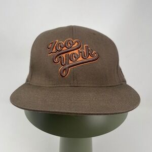 VTG Zoo York Flexfit Hat Brown Orange Embroidered Script Logo Flat Brim Cap S/M